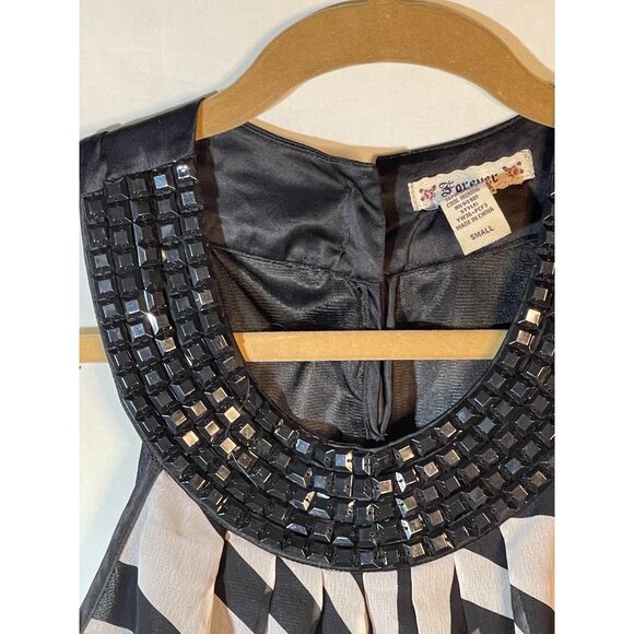 forever sleeveless shirt beaded embellished black graphic sheer layed small armp - Picture 3 of 10